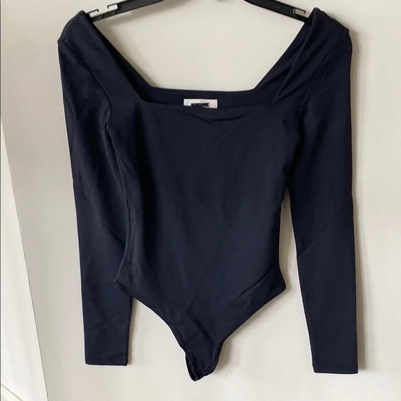 Aritzia Babaton contour Long Sleeve square neck Bodysuit w thong cut bottom. XS - Picture 3 of 7